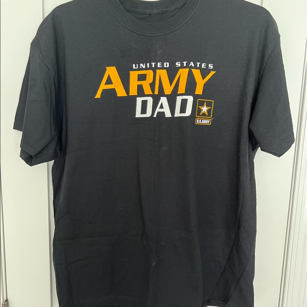 US Army Dad Short Sleeve T-shirt.  Size XL